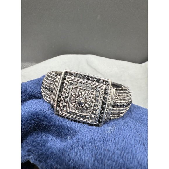 The Unbranded Brand Jewelry - Modern Chunky Bracelet‎ Hinged Clamper Grey  Y2K6.5"